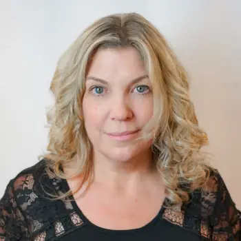 Picture of Julie McCully